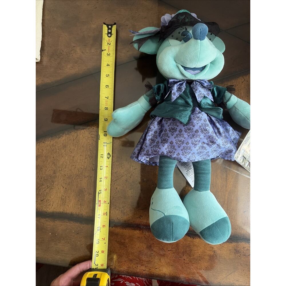 Minnie Mouse Main Attraction Haunted Mansion Plush 10/12 2020 w/ Tags - Picture 13 of 16